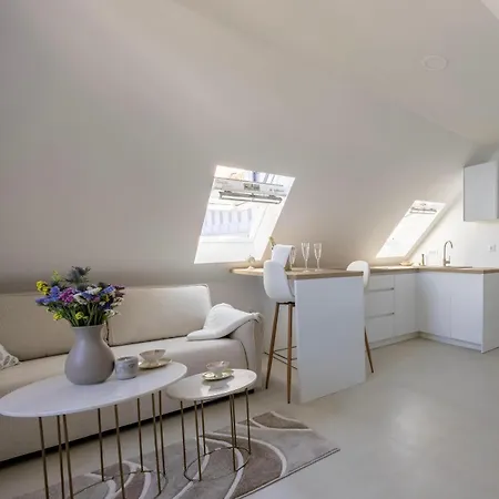 Newly And Modernly Renovated-studio Gilda-breathtaking Waterfront With Yacht Views 아파트 마카르스카