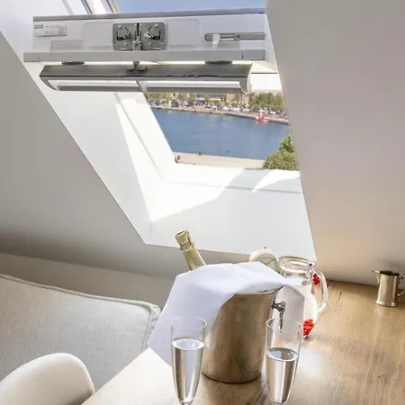 아파트 Newly And Modernly Renovated-studio Gilda-breathtaking Waterfront With Yacht Views 마카르스카